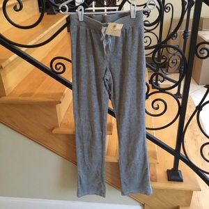 the label junior joggers Sz: S NWT